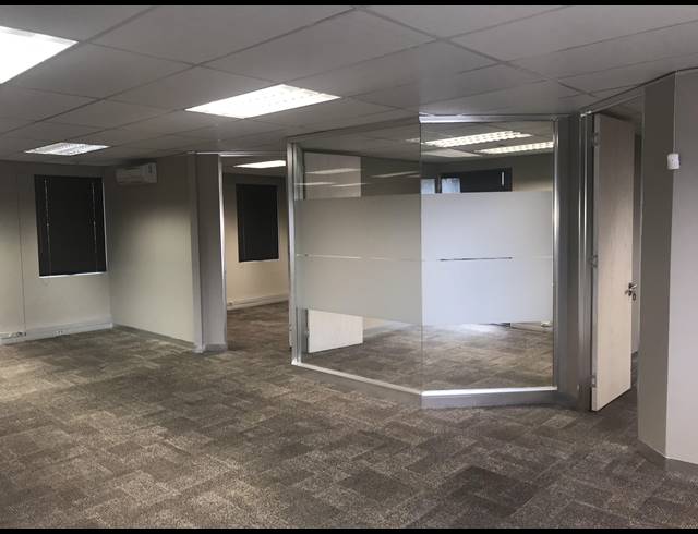 511M² OFFICE RENTED IN TYGER VALLEY
